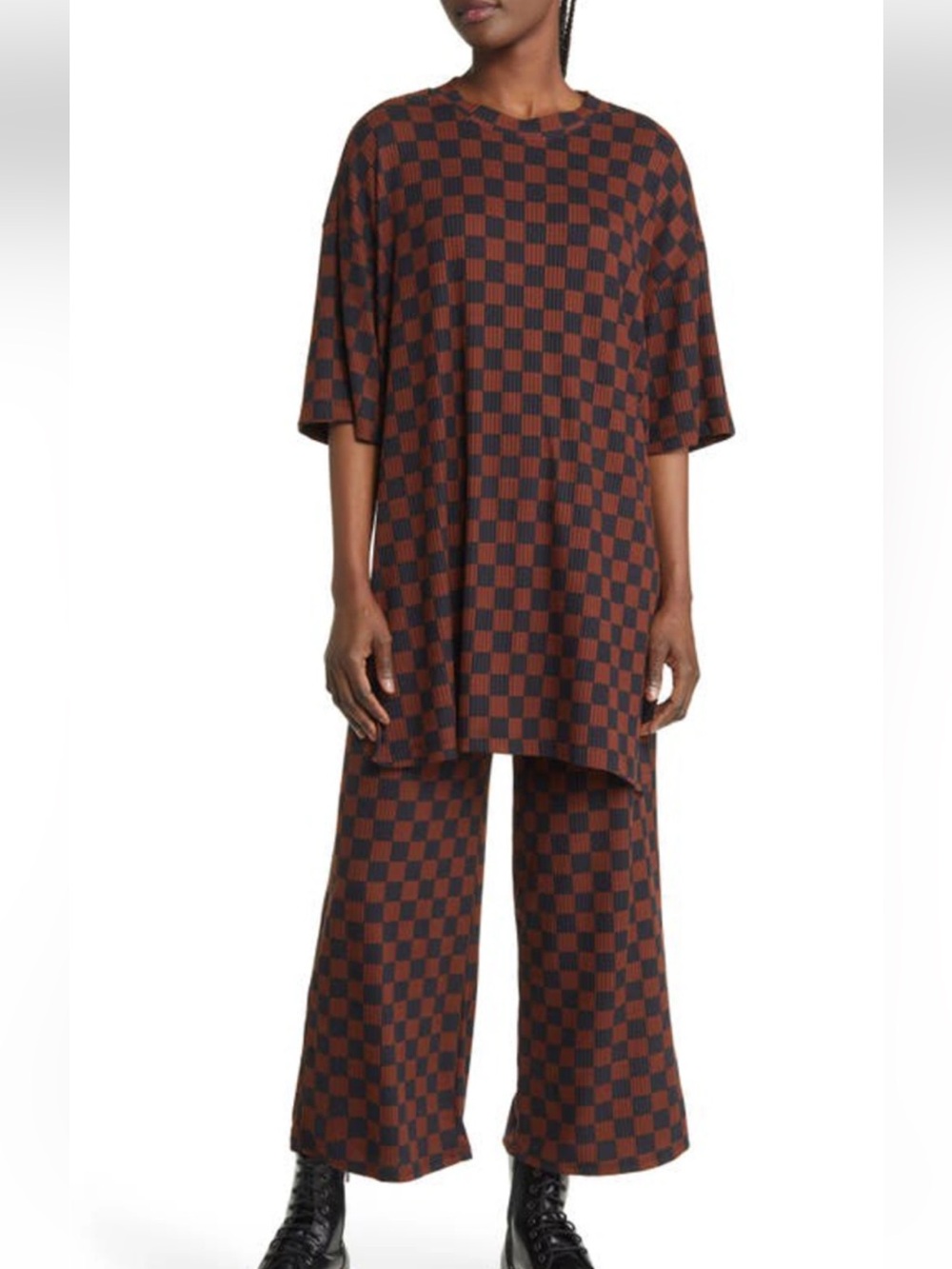 DRESSED in LALA Lex Ribbed Oversized Checkerboard T-Shirt & Cropped Pant Set M